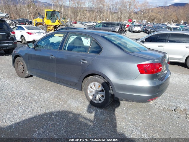 2013 VOLKSWAGEN JETTA 2.0L S VIN: 3VW2K7AJ3DM295212