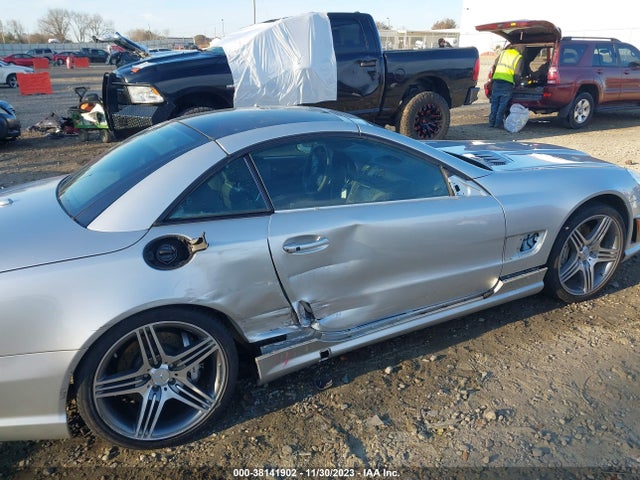 2011 MERCEDES-BENZ SL 63 AMG VIN: WDBSK7AA1BF165055