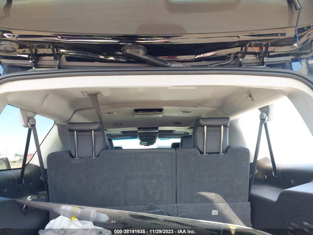 Chevrolet Suburban Premier 2018 1GNSKJKC8JR259386 Image 16
