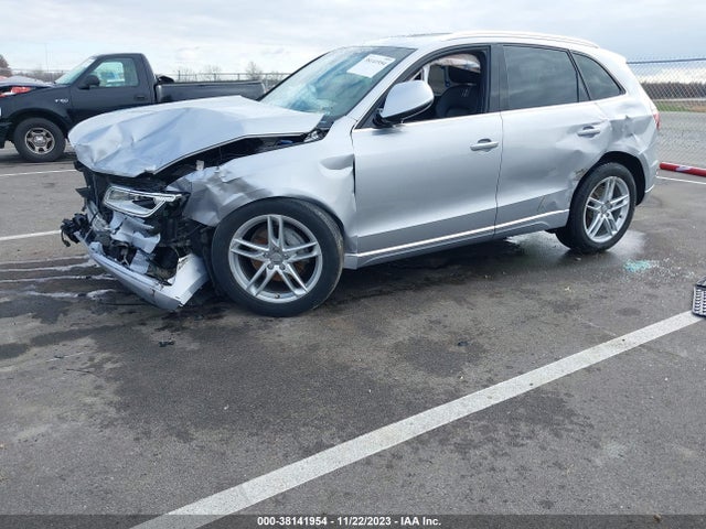 WA1LFAFP8FA088525 Audi Q5 2.0t Premium