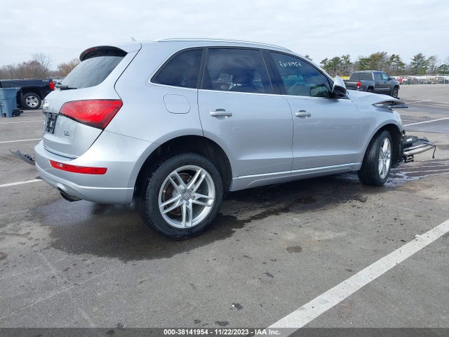 WA1LFAFP8FA088525 Audi Q5 2.0t Premium
