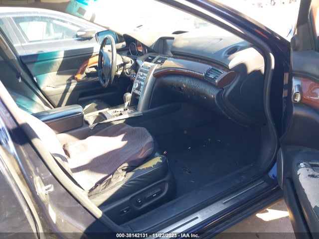 2005 ACURA RL 3.5 VIN: JH4KB16585C012185