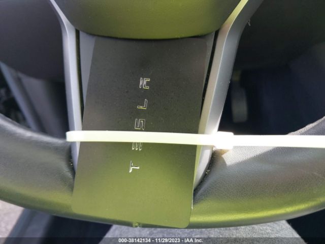 5YJ3E1EA9JF013998 Tesla Model 3 Mid Range/long Range