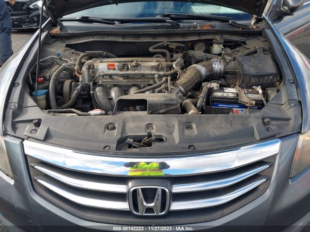 2011 HONDA ACCORD 2.4 LX VIN: 1HGCP2F32BA053819