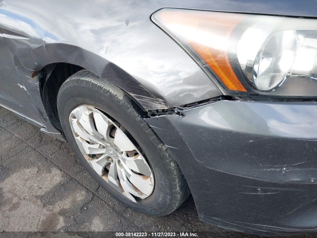 2011 HONDA ACCORD 2.4 LX VIN: 1HGCP2F32BA053819