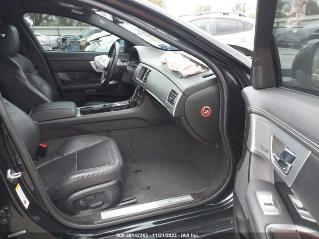 2014 JAGUAR XF SAJWA0HP8EMU19157 Photo 4