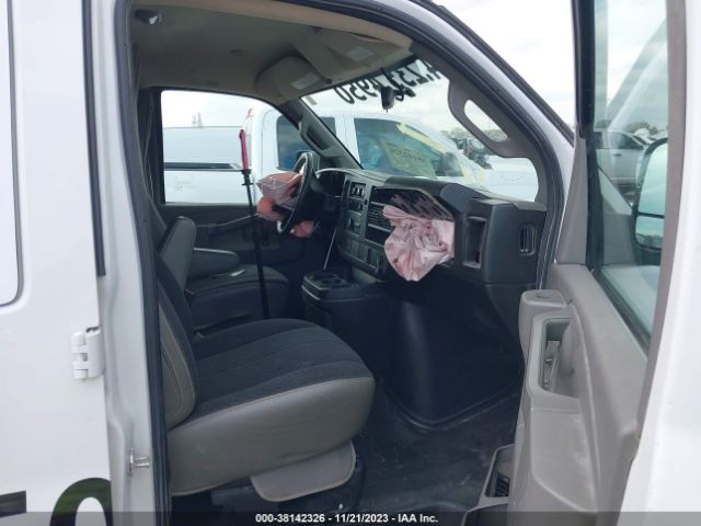 1GTW7AFG6K1271559 GMC Savana 2500 Work Van