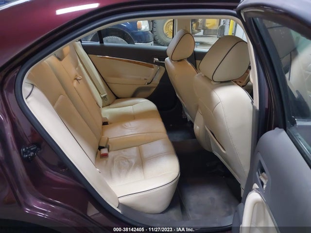 2011 LINCOLN MKZ VIN: 3LNHL2JC7BR756695