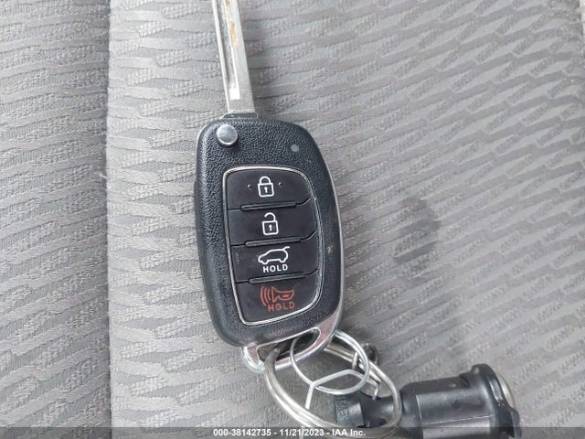 Hyundai Santa Fe Se 2017 KM8SMDHF4HU224319 Image 11