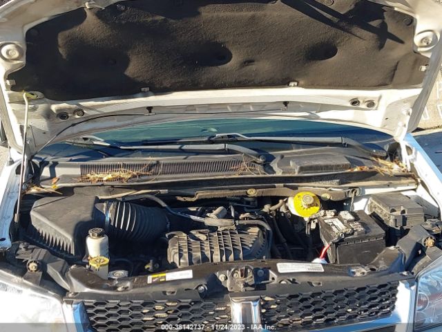 2C4RDGBG5GR243673 Dodge Grand Caravan American Value Pkg