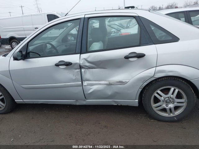 2002 FORD FOCUS SE BASE/SE COMFORT VIN: 1FAFP34P52W307491