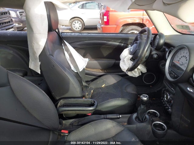2013 MINI HARDTOP WMWSV3C55DT477835 Photo 4