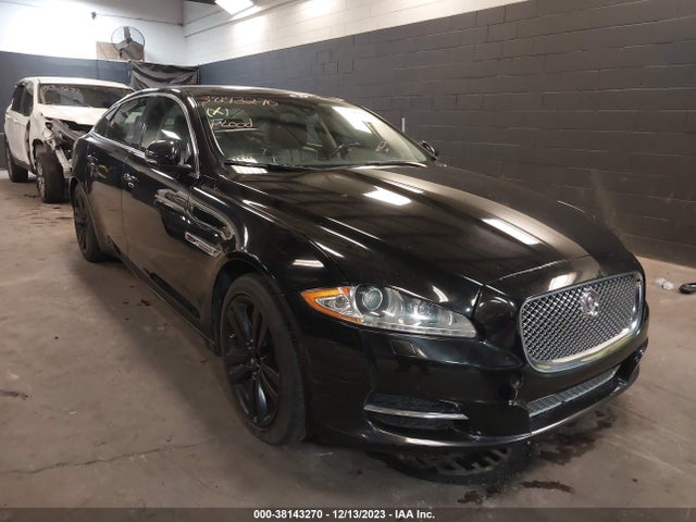 2014 JAGUAR XJ SAJWJ2GD9E8V74859 Photo 0