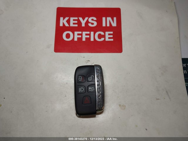 2014 JAGUAR XJ SAJWJ2GD9E8V74859 Photo 10