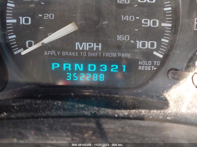 2002 GMC YUKON SLT VIN: 1GKEC13V42R136404
