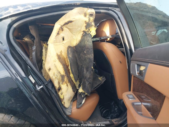 2012 JAGUAR XF SAJWA0HBXCLS34079 Photo 7