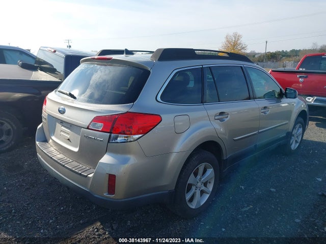 Subaru Outback 2.5i Premium 2014 4S4BRCDCXE3300375 Image 4