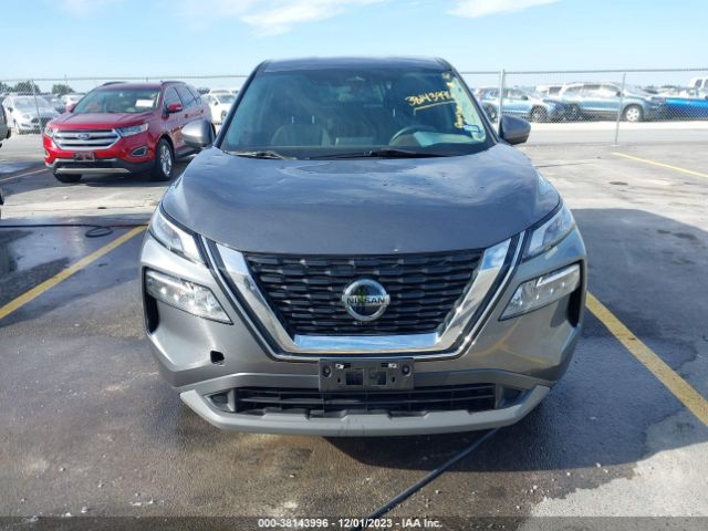 5N1AT3BA7MC747646 Nissan Rogue Sv Fwd
