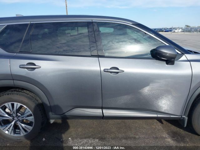 5N1AT3BA7MC747646 Nissan Rogue Sv Fwd