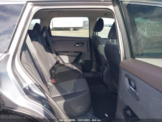 5N1AT3BA7MC747646 Nissan Rogue Sv Fwd