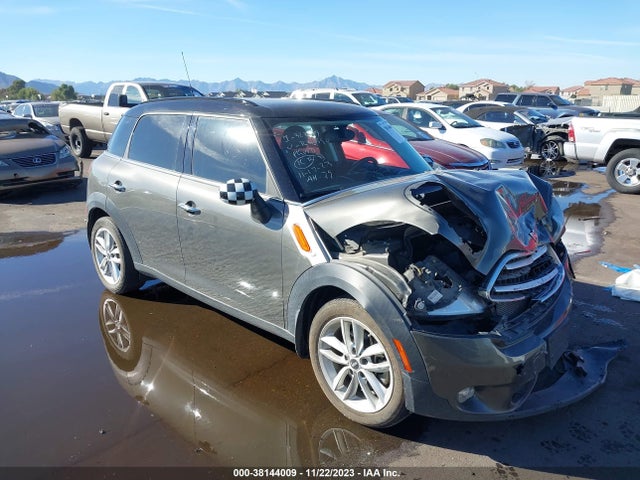 2014 MINI COUNTRYMAN WMWZB3C56EWR40590 Photo 0
