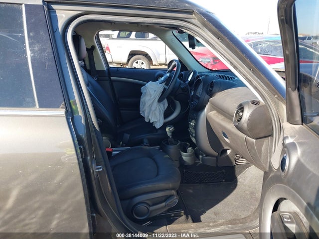 2014 MINI COUNTRYMAN WMWZB3C56EWR40590 Photo 4