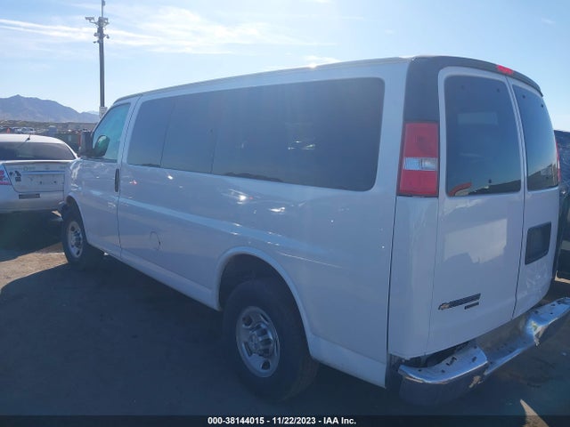 Chevrolet Express 2500 Ls 2016 1GAWGEFF1G1242033 Image 3