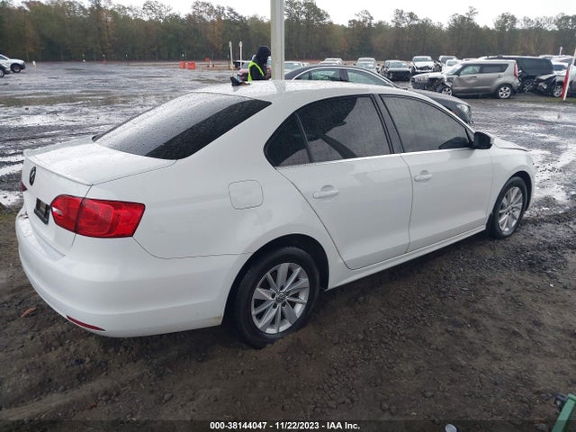 2014 VOLKSWAGEN JETTA 1.8T SE VIN: 3VWD07AJ8EM431561