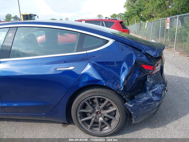 2019 TESLA MODEL 3 5YJ3E1EB6KF387740 Photo 5