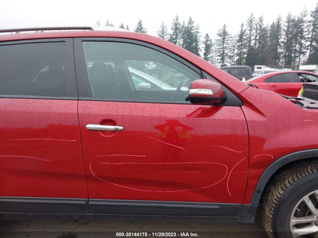 2015 KIA SORENTO LX VIN: 5XYKT4A6XFG616138