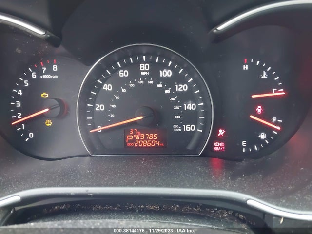 2015 KIA SORENTO LX VIN: 5XYKT4A6XFG616138