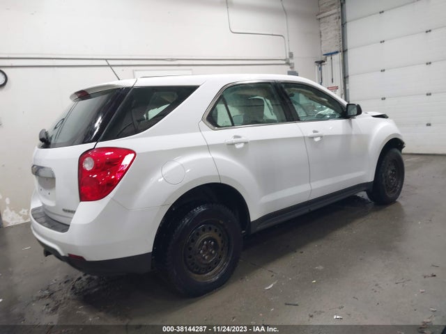 Chevrolet EQUINOX LS 2015 2GNFLEEK0F6191323 Image 4