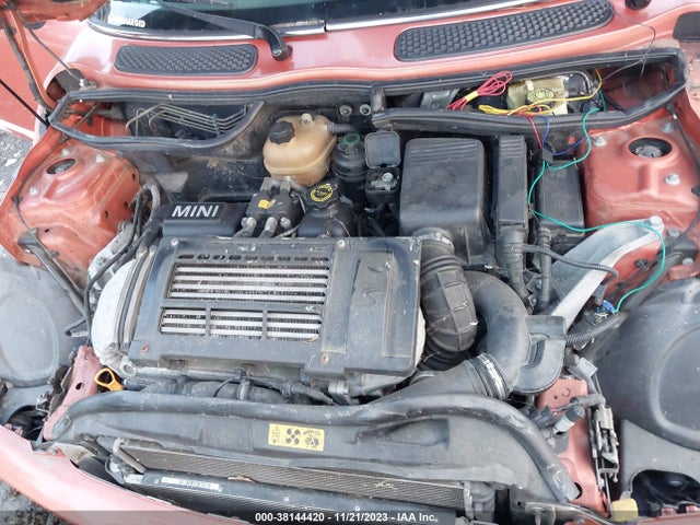 2006 MINI COOPER S WMWRH33576TJ42844 Photo 9