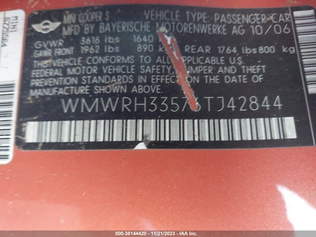 2006 MINI COOPER S WMWRH33576TJ42844 Photo 8