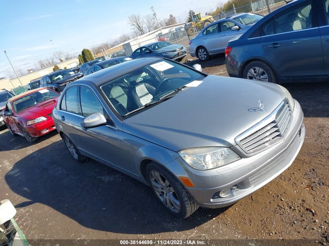 2008 MERCEDES-BENZ C 300 SPORT/LUXURY/ VIN: WDDGF54X98F110397