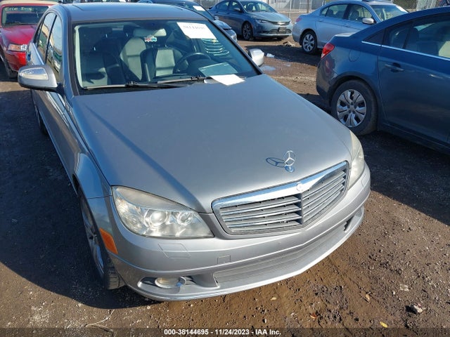2008 MERCEDES-BENZ C 300 SPORT/LUXURY/ VIN: WDDGF54X98F110397
