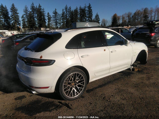 2020 PORSCHE MACAN WP1AF2A5XLLB60106 Photo 3