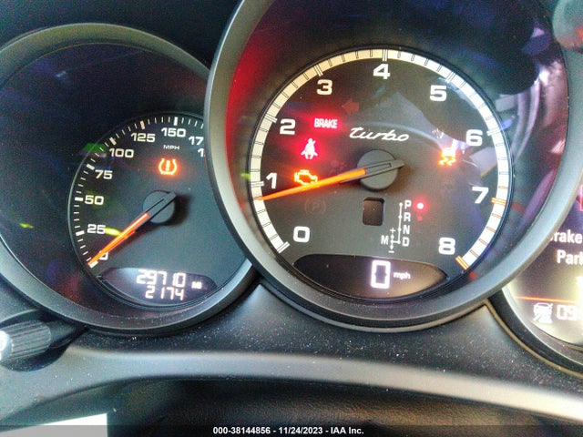 2020 PORSCHE MACAN WP1AF2A5XLLB60106 Photo 6