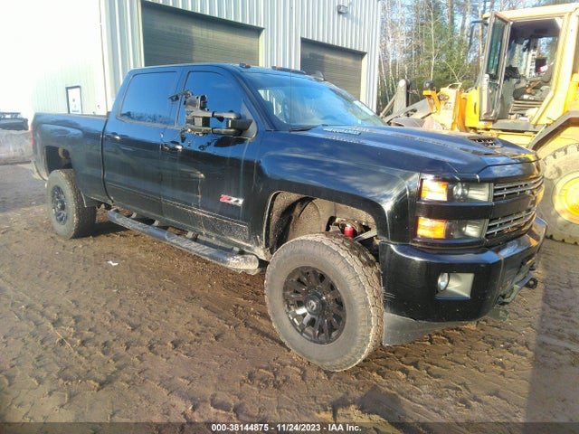 2017 1GC1KWEY2HF175911 main image