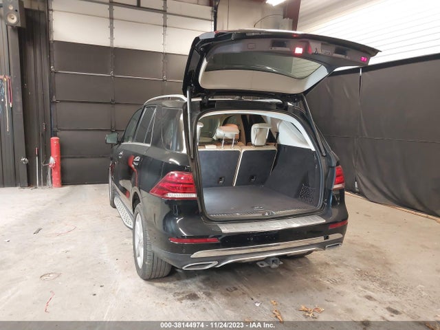 4JGDA5HB3JB137078 Mercedes-Benz GLE 350