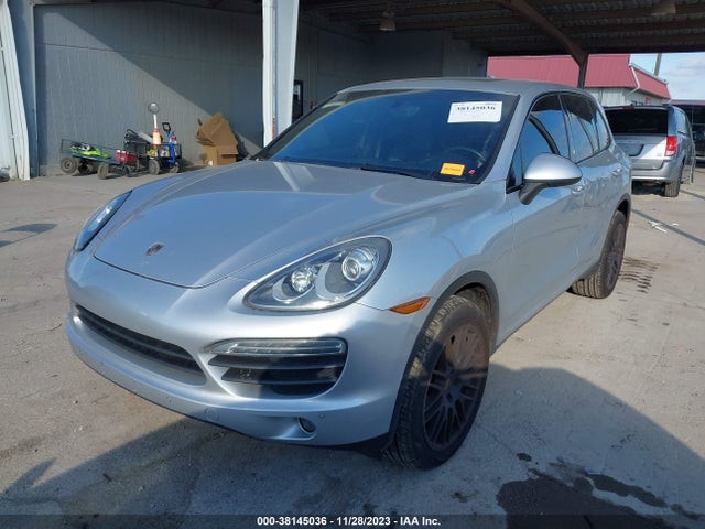 2011 PORSCHE CAYENNE WP1AB2A20BLA43540 Photo 1