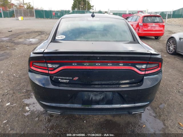2C3CDXJG2JH231389 Dodge Charger Gt Awd