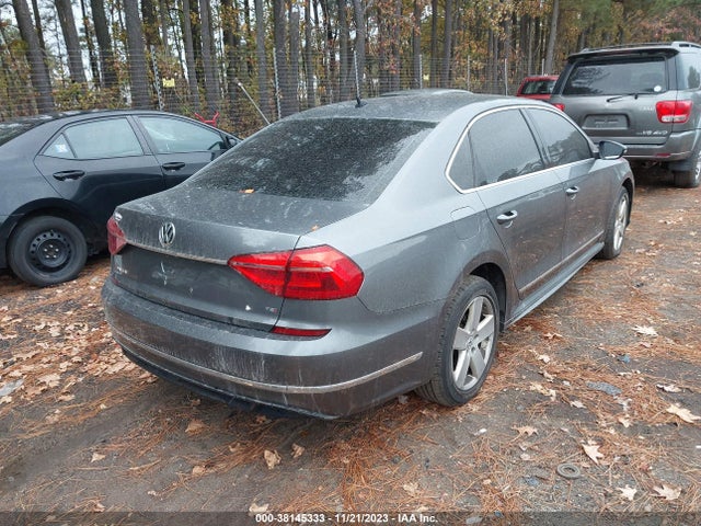 1VWAT7A37GC039929 Volkswagen Passat 1.8t R-line