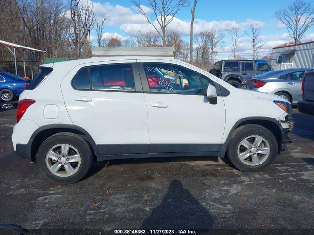 Chevrolet TRAX LS 2018 KL7CJNSB8JB570868 Image 13