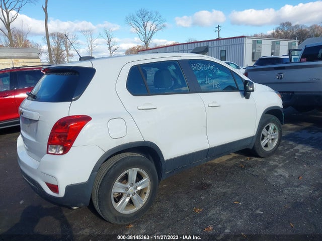 Chevrolet TRAX LS 2018 KL7CJNSB8JB570868 Image 4
