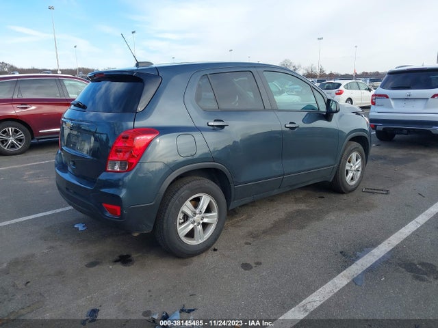 Chevrolet Trax Awd Ls 2022 KL7CJNSM6NB512460 Image 4