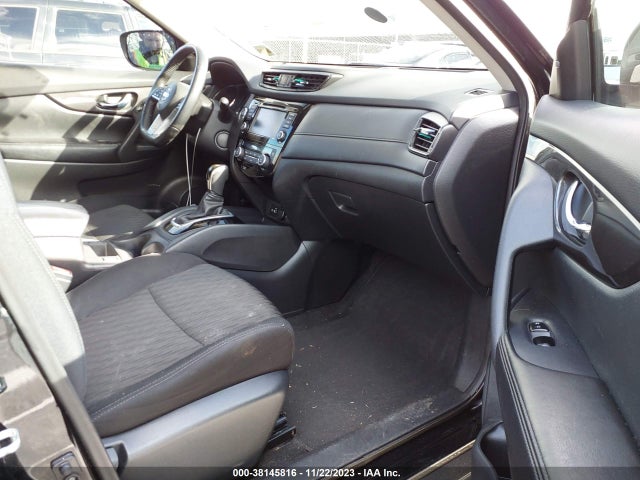 Nissan ROGUE SV 2018 5N1AT2MT6JC786345 Image 5