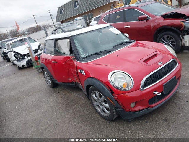 2010 MINI COOPER S WMWMF7C58ATX42059 Photo 0