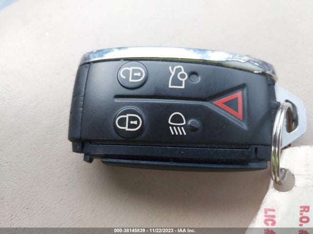 2012 JAGUAR XF SAJWA0HB2CLS55007 Photo 10