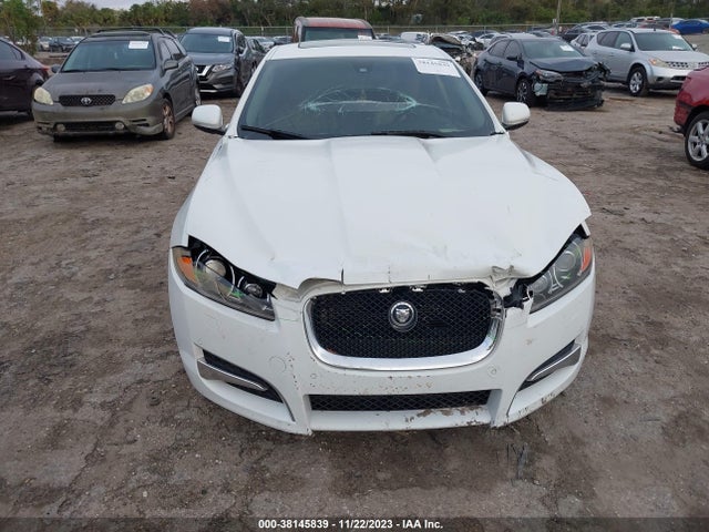 2012 JAGUAR XF SAJWA0HB2CLS55007 Photo 5